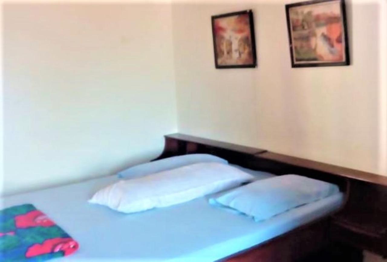 Wisma & Kantin Amanda Mojokerto Buitenkant foto